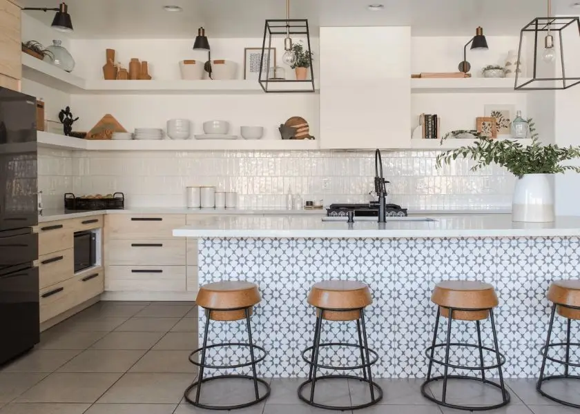 Dapur Mini Bar Keramik dengan Meja Compact